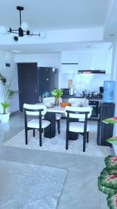 Shangri-La Apartments