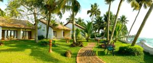 Abad Whispering Palms