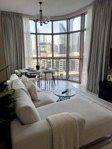 Amazing 1BR Full Burj View