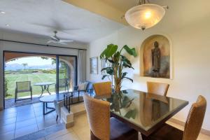 Relaxing Beachfront Condo