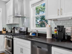 Luxury 3BR 2BA Boston Penthouse