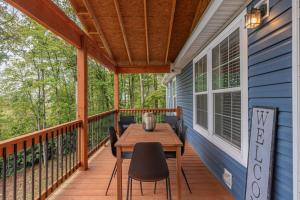 Private Retreat by the Ecusta Trail and Downtown