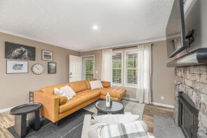 Private Retreat by the Ecusta Trail and Downtown