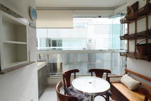 Excelente 03 dormitórios 200m mar - YH01H