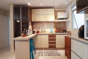 Excelente 03 dormitórios 200m mar - YH01H