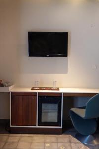 Flor de Mayo Hotel & Restaurant