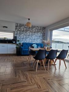 Domy na Roztoczu Aleja Lipowa B,G,J,K Sauna Jacuzzi Kajaki