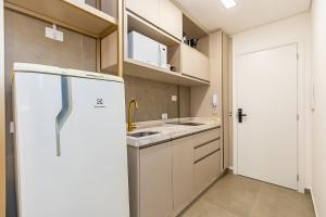 Studio Ensolarado em Região Tranquila - EIX0407