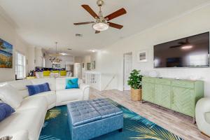 Island Time at Coco Plum