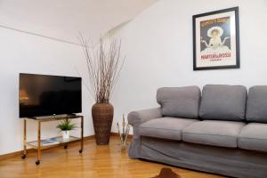 Clementina Charme - My Extra Home