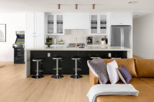 4Bedroom 3Bath - Near PV Mall with Heated Pool, Arcade, & Fire Pit