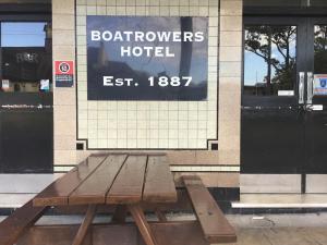 The Boatrowers Hotel