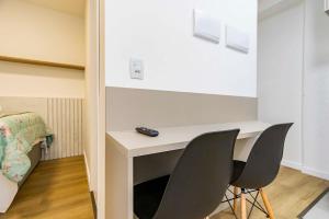 Studio Completo em Condomínio com Piscina IBI0710