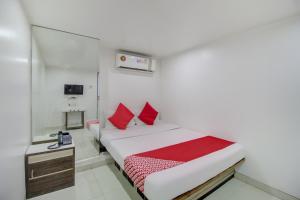 Hotel O Blue Light Near Gateway Of India Mumbai