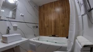 Hotel Rosa Mistika Inn