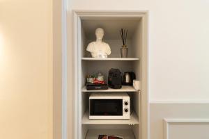 Crispi 30 Stylish Apartment