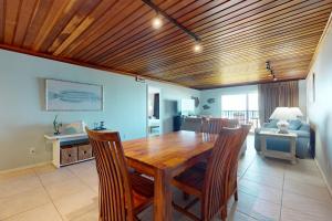 Seagull Condominiums #402