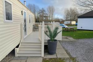Marton Mere Holiday Village - Holiday Accommodation 18682
