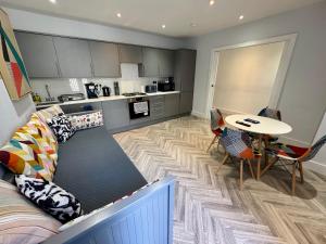 Modern 3-Bed Apartment Little Venice