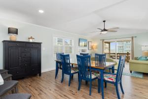 Summer Breeze West by Emerald Isle Realty