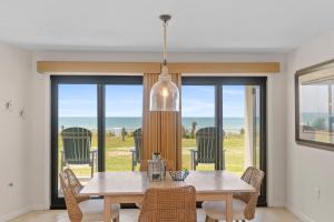 Summer Winds C-122 by Emerald Isle Realty
