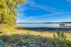 Lakefront Escape: Waterfront Lake Champlain Home