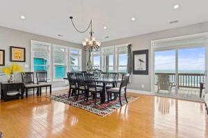 Luxury Sands by Emerald Isle Realty