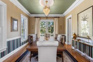 Southern Splendor by Emerald Isle Realty