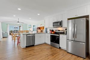 Summer Breeze East by Emerald Isle Realty