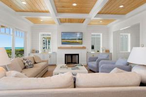 Roosevelt Oceanfront Escape by Emerald Isle Realty