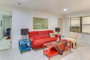 Easy NYC Commute Guttenberg Getaway Near Parks