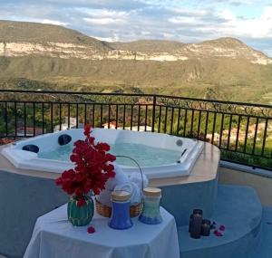 Diamantina Falls Boutique Hotel & Spa