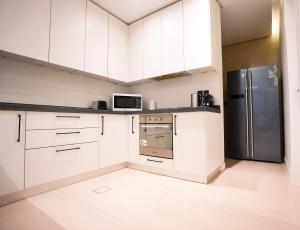 Mabaat-Luxury 3BR-Al Narjis 615