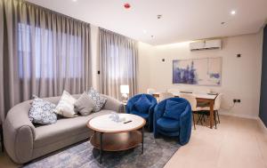 Mabaat-Luxury 3BR-Al Narjis 615