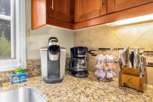 Alluring Desert Haven in La Quinta #A