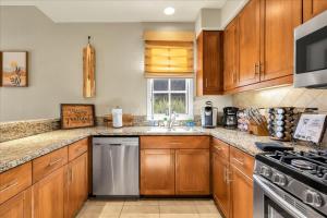 Alluring Desert Haven in La Quinta #A