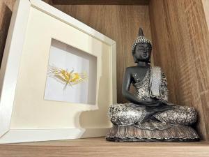 Cozy 2 Bedrooms Apt with Balcony - Near Hospitals