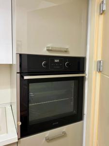 Cozy 2 Bedrooms Apt with Balcony - Near Hospitals