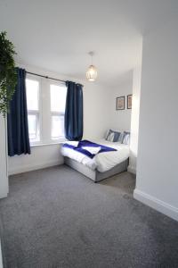 4 bed 2 bath House in medway