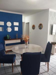 Apto com localização privilegiada e piscina - Charmoso e completo