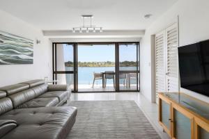 Commodore 6 - 80 Noosa Parade Noosa Heads