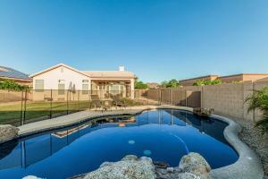 Heart of Scottsdale PoolHot Tub Theatre Room!