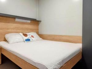 Standard Two Bedroom Mobile Home with Terrace and Sea View Br3