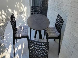 One Bedroom Apartment with Terrace