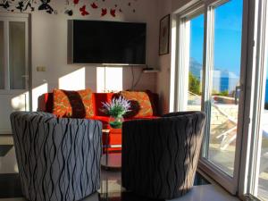 Two Bedroom Apartment with Sea View and Private Pool