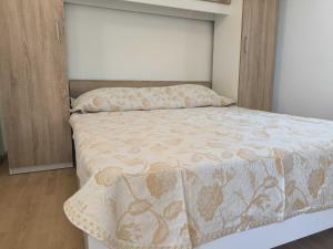 One Bedroom Apartment with Balcony 3