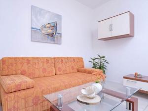 One Bedroom Luxury Apartment with Balcony and Sea View 1