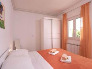 One Bedroom Apartment with Terrace 5