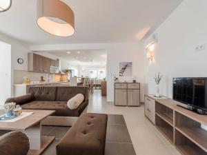 Classic Four Bedroom Villa with Sea View and Private Pool Villa 3