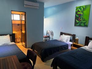 Hotel la Cueva Limon